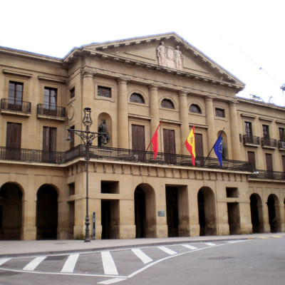 Palacio_de_Navarra,_sede_de_la_Diputación.jpg